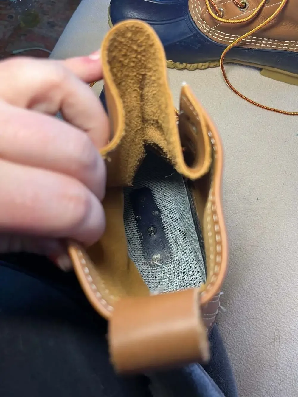 L.L.Bean Bean Boots 8-Inch Leather Duck Boots Navy Tan